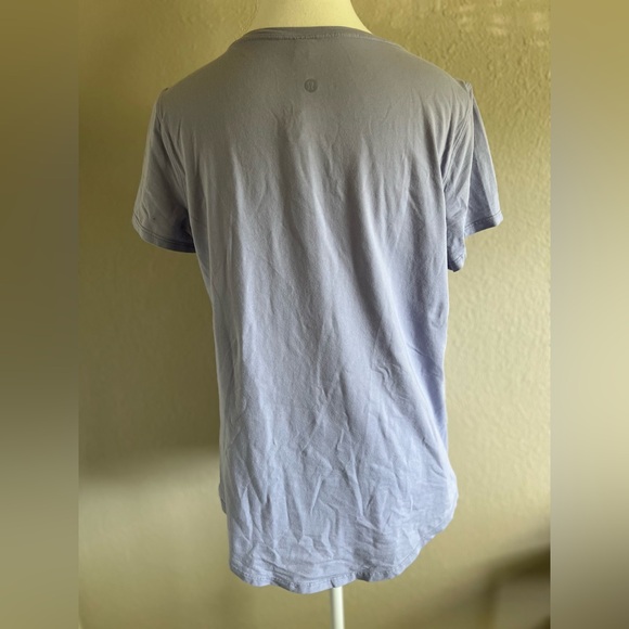 LULULEMON Love Crew Short Sleeve Curved Tshirt EUC - Picture 3 of 8